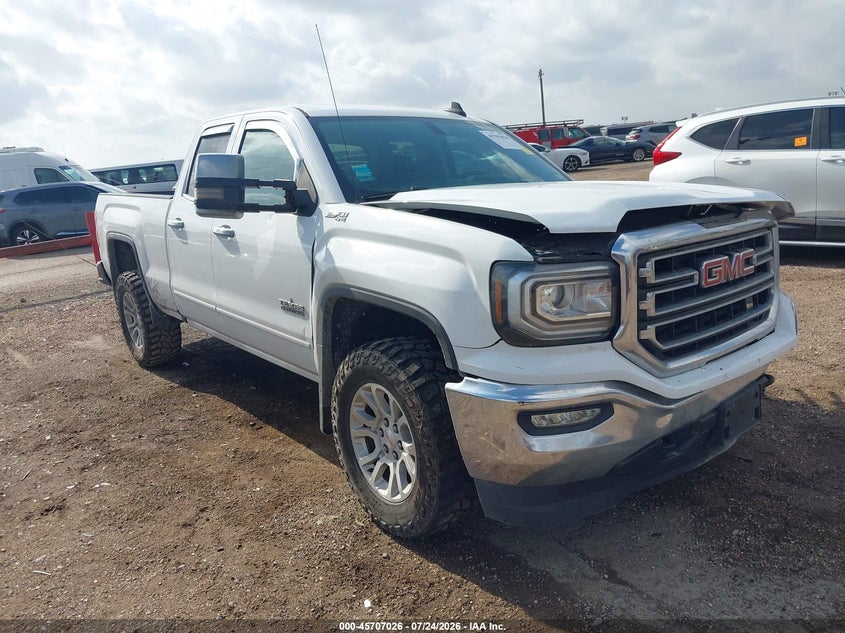 GMC SIERRA 1500 - zdjęcie 1