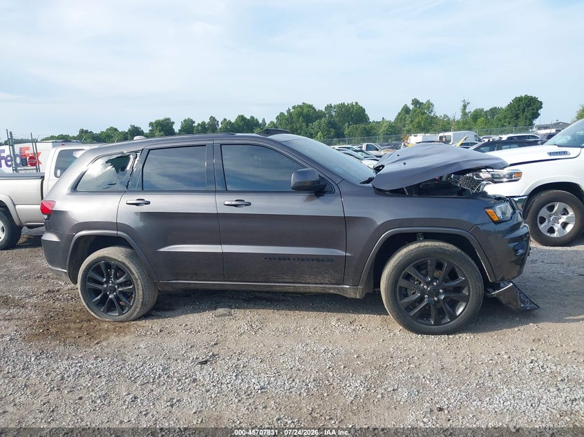 JEEP GRAND CHEROKEE - zdjęcie 13