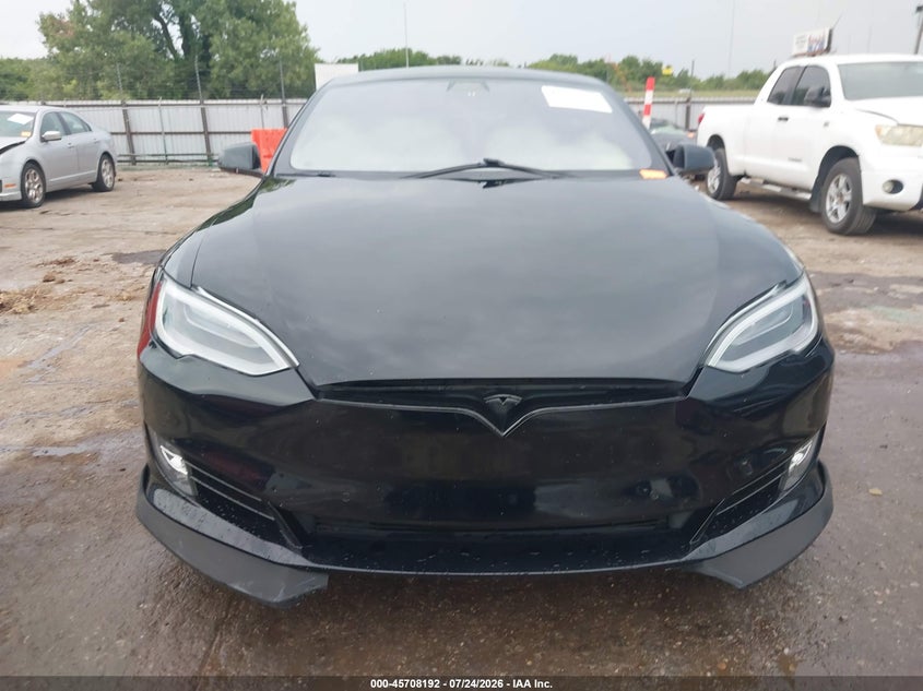 TESLA MODEL S - zdjęcie 12