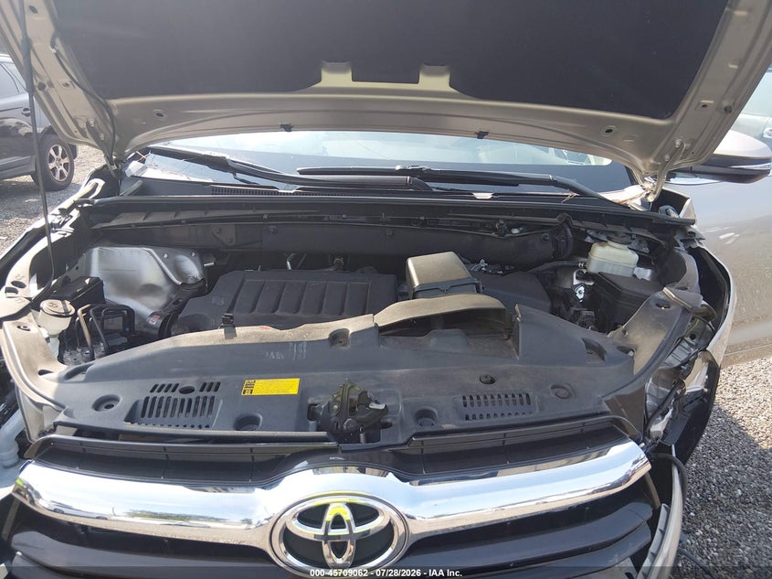 TOYOTA HIGHLANDER - zdjęcie 10