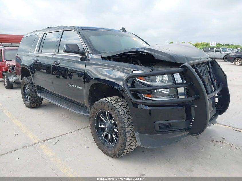 CHEVROLET SUBURBAN - zdjęcie 1