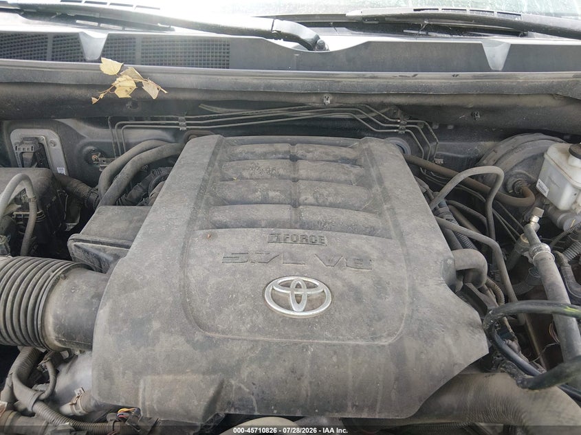 TOYOTA TUNDRA - zdjęcie 10