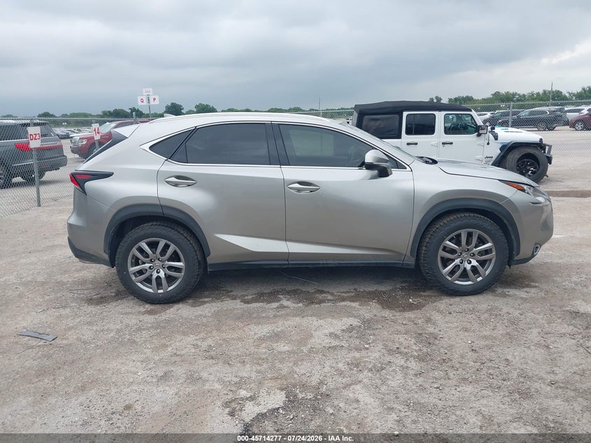 LEXUS NX 200T - zdjęcie 13