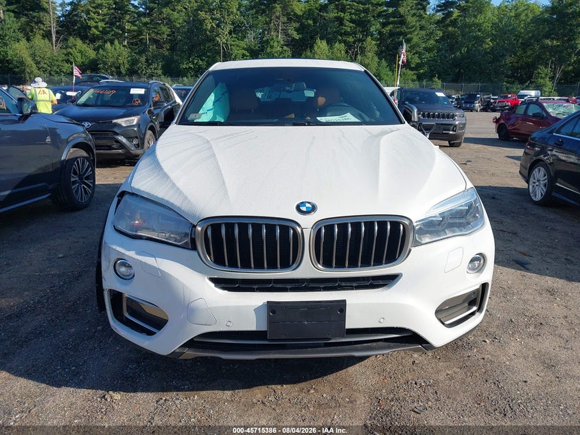 BMW X6 - zdjęcie 11