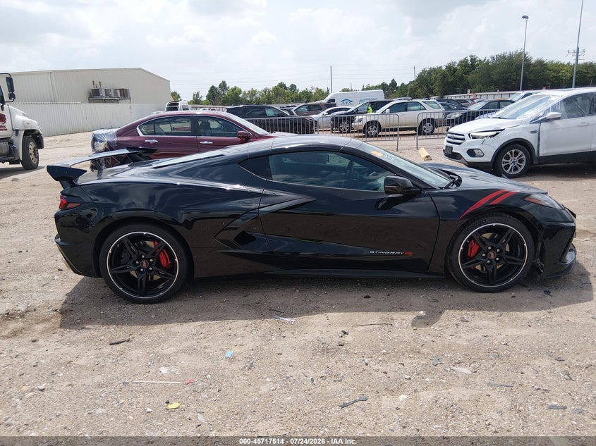 CHEVROLET CORVETTE STINGRAY - zdjęcie 13