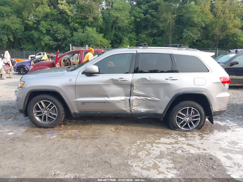 JEEP GRAND CHEROKEE - zdjęcie 14