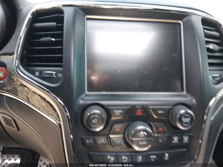 JEEP GRAND CHEROKEE - zdjęcie 17