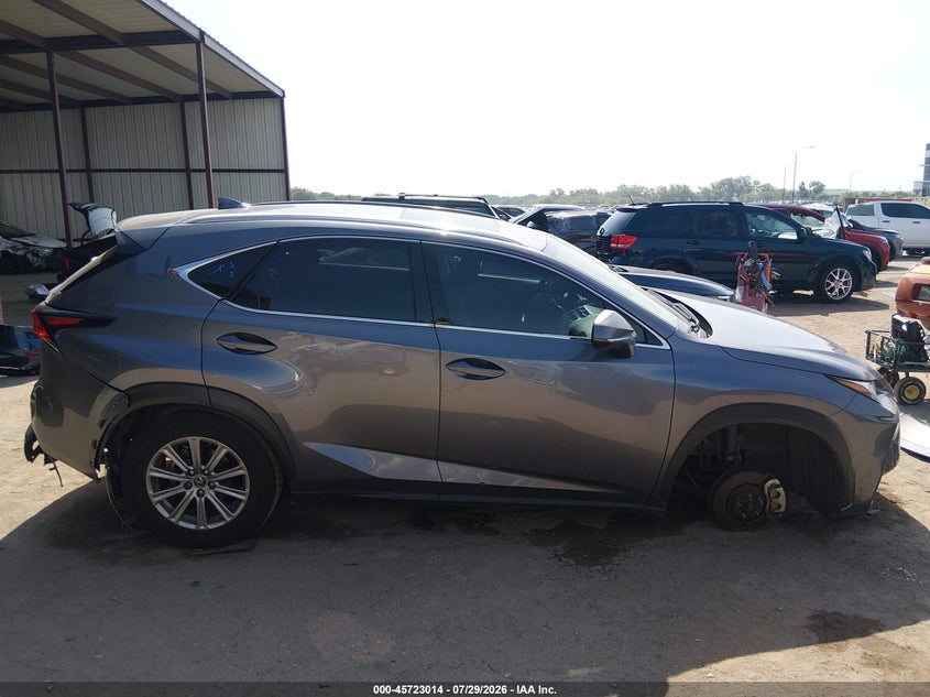 LEXUS NX 300 - zdjęcie 13