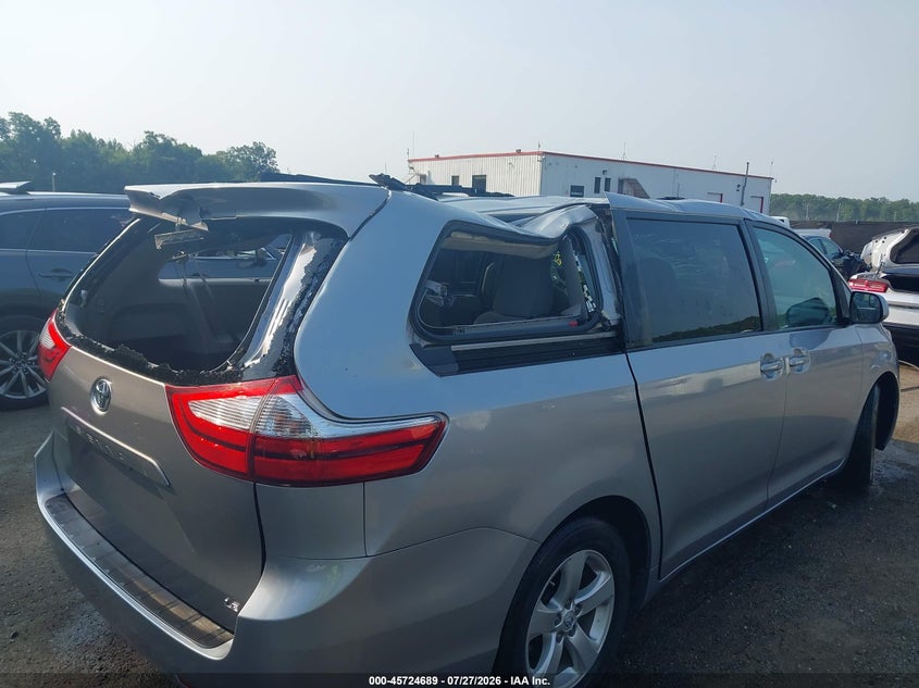 TOYOTA SIENNA - zdjęcie 6