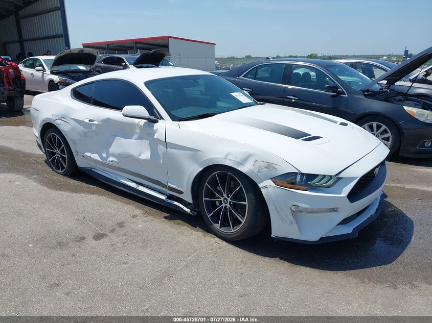 FORD MUSTANG - zdjęcie 1