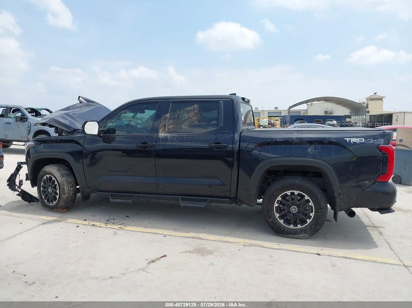 TOYOTA TUNDRA - zdjęcie 14