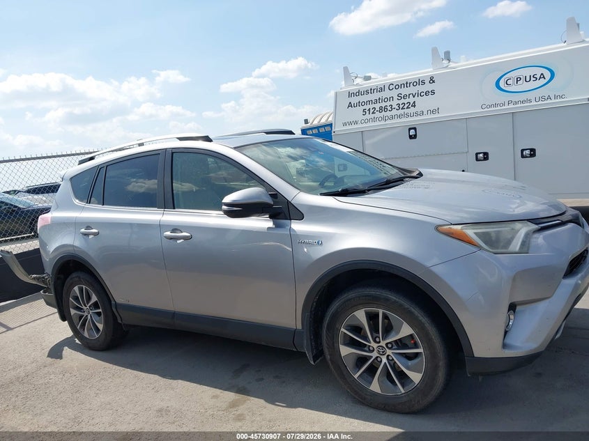 TOYOTA RAV4 HYBRID - zdjęcie 13