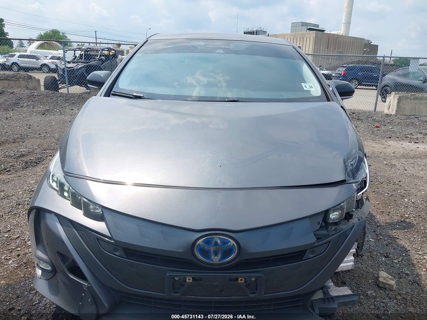 TOYOTA PRIUS PRIME - zdjęcie 12