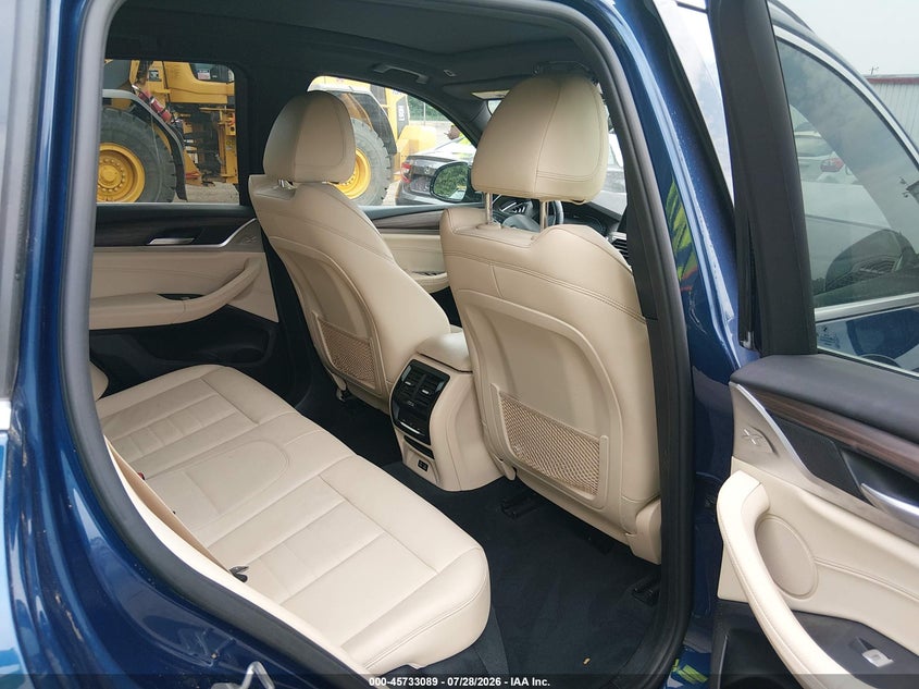 BMW X3 PHEV - zdjęcie 8