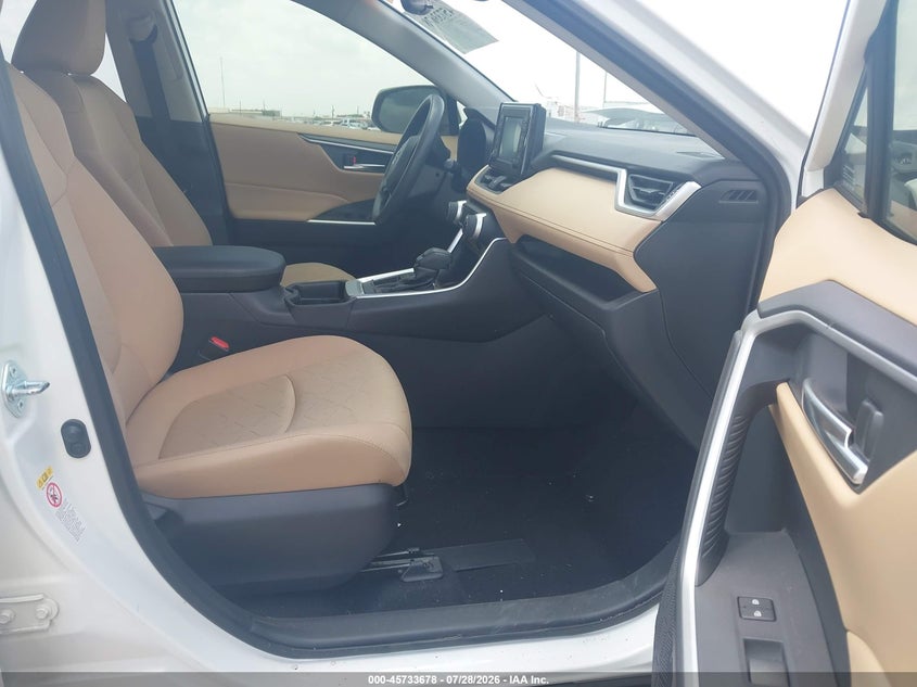 TOYOTA RAV4 - zdjęcie 5