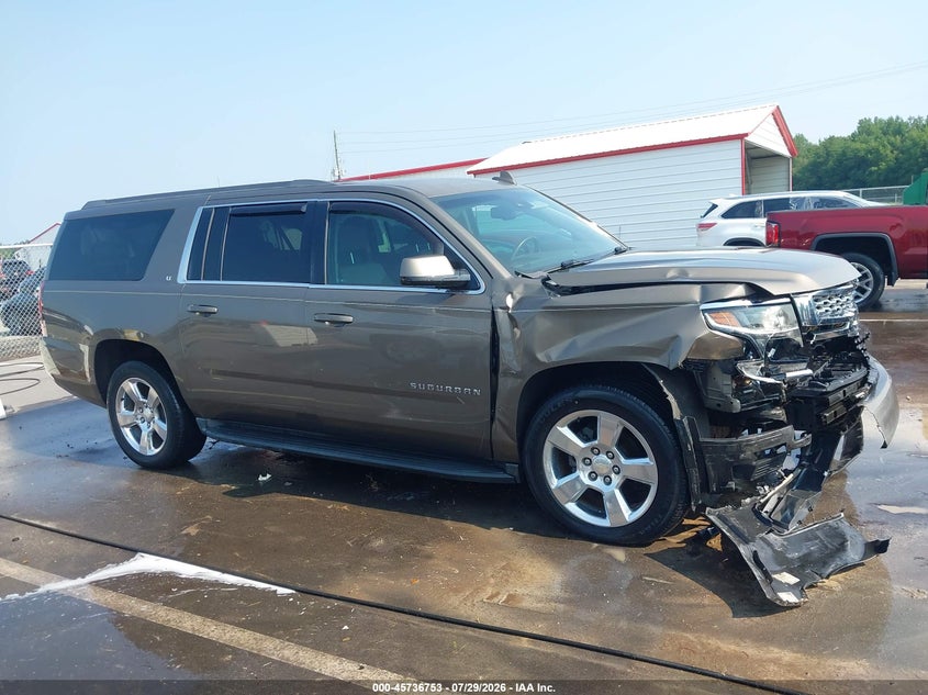 CHEVROLET SUBURBAN - zdjęcie 13