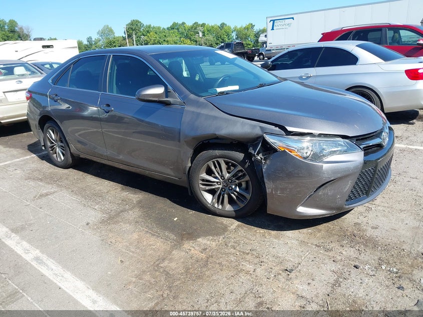 TOYOTA CAMRY - zdjęcie 1