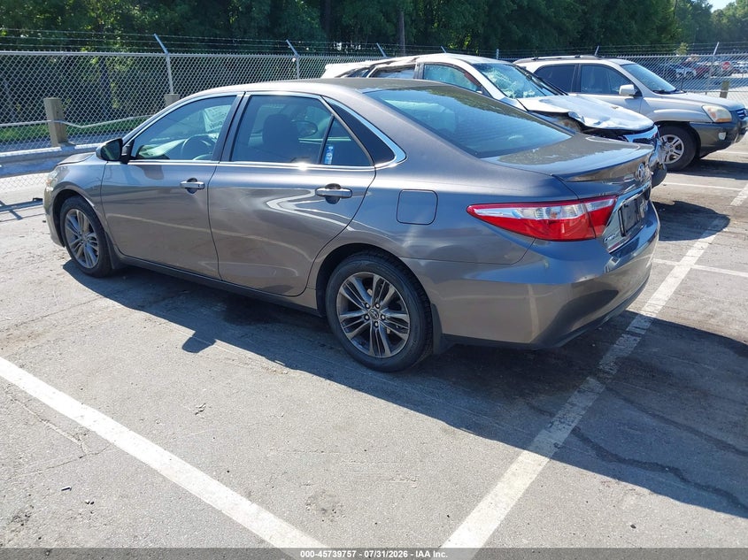 TOYOTA CAMRY - zdjęcie 3
