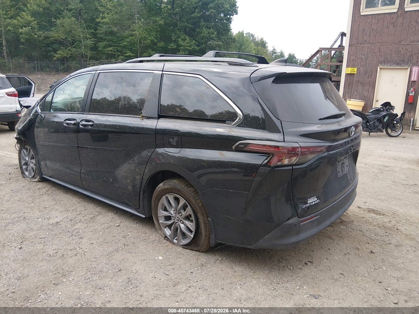 TOYOTA SIENNA - zdjęcie 3