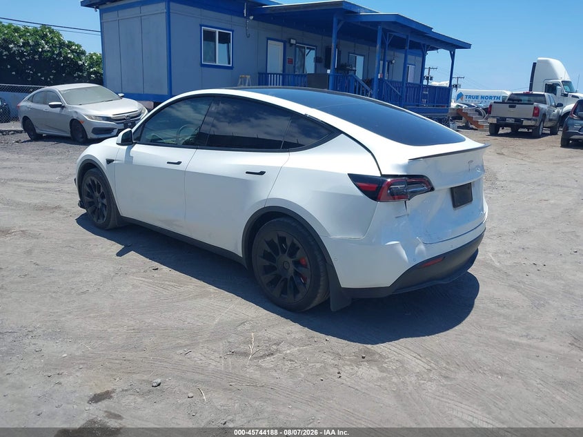 TESLA MODEL Y - zdjęcie 3