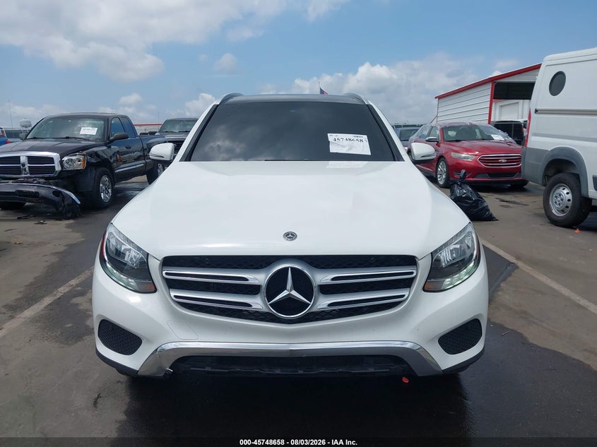 MERCEDES-BENZ GLC 300 - zdjecie 12