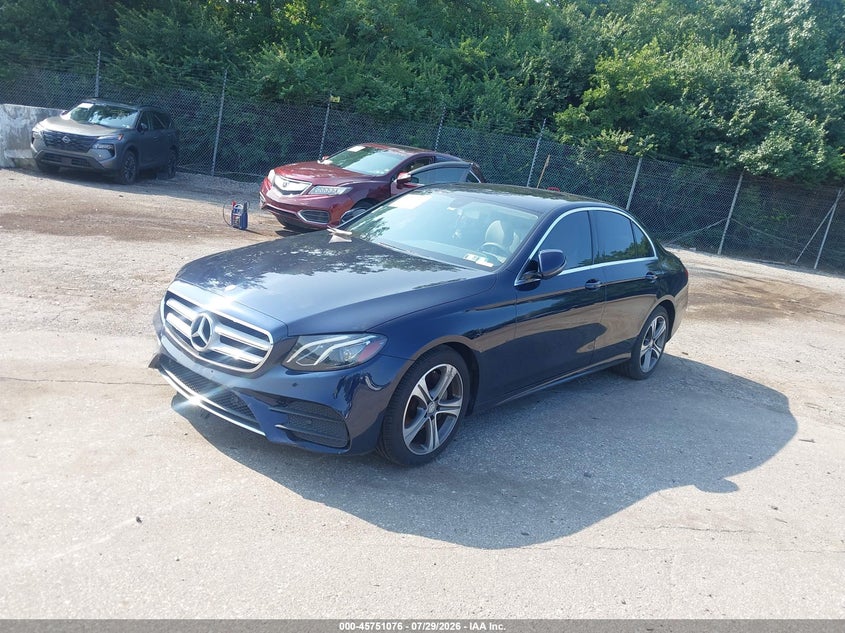 MERCEDES-BENZ E 300 - zdjęcie 2