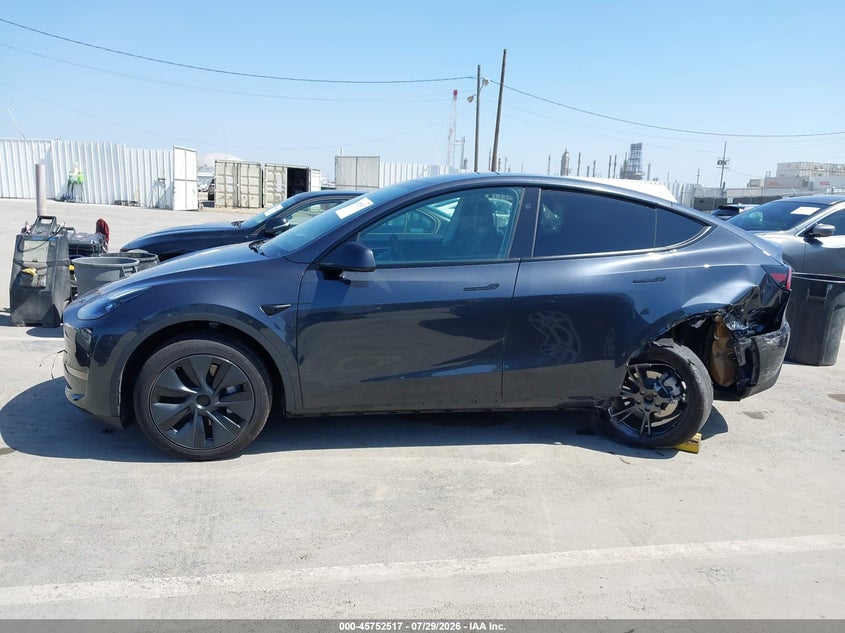 TESLA MODEL Y - zdjęcie 14
