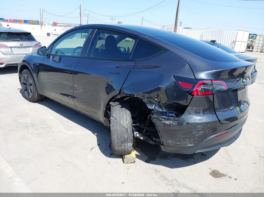 TESLA MODEL Y - zdjęcie 3