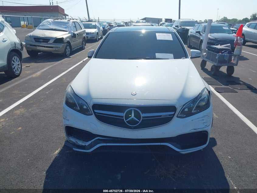 MERCEDES-BENZ E 63 AMG - zdjęcie 12