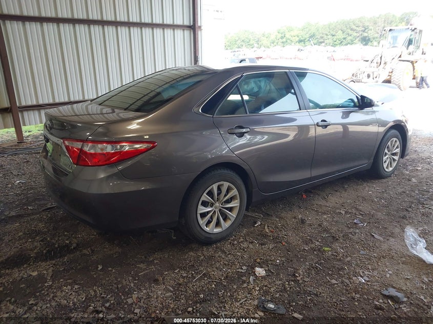 TOYOTA CAMRY - zdjęcie 4