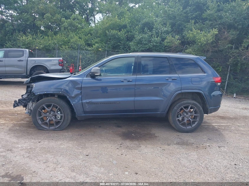 JEEP GRAND CHEROKEE - zdjęcie 13