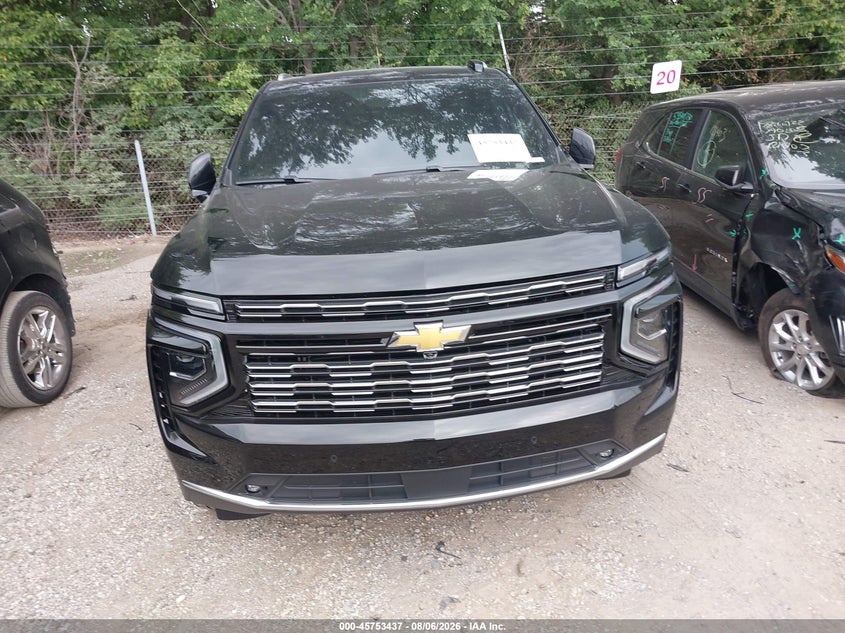 CHEVROLET SUBURBAN - zdjęcie 12