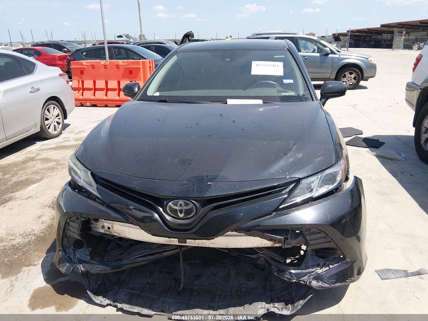 TOYOTA CAMRY - zdjęcie 13