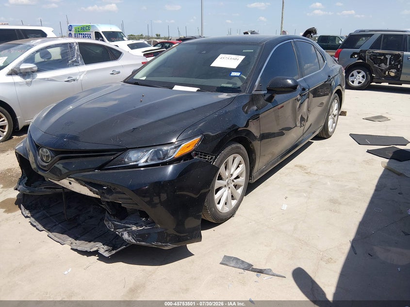 TOYOTA CAMRY - zdjęcie 2