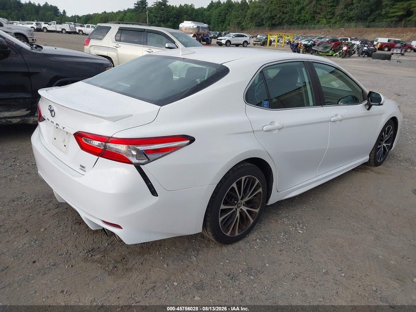 TOYOTA CAMRY - zdjęcie 4