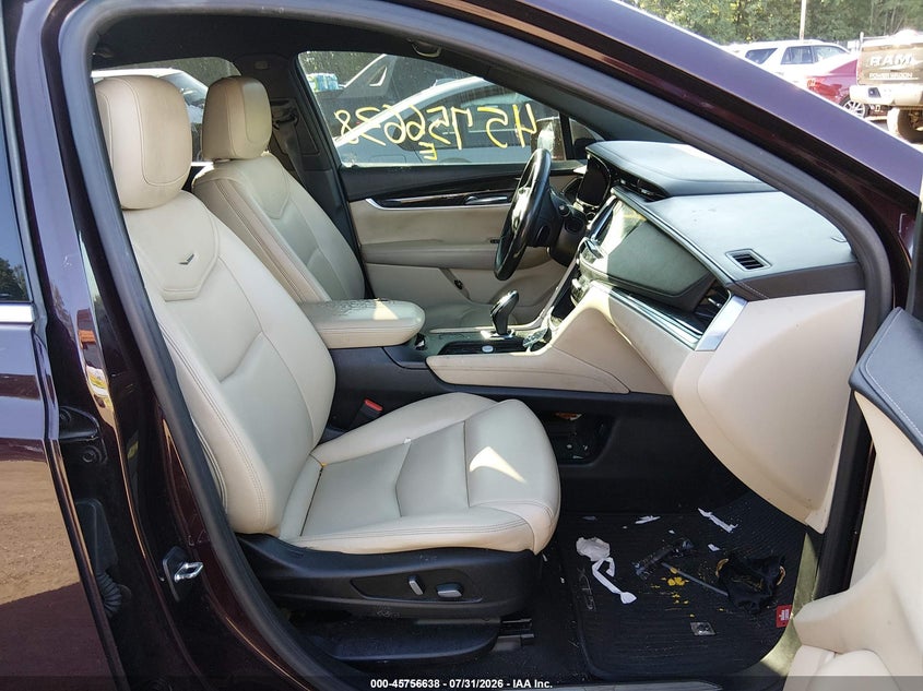 CADILLAC XT5 - zdjęcie 5