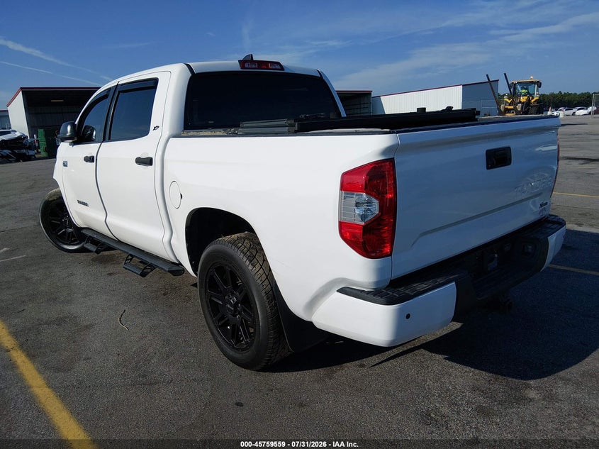 TOYOTA TUNDRA - zdjęcie 3
