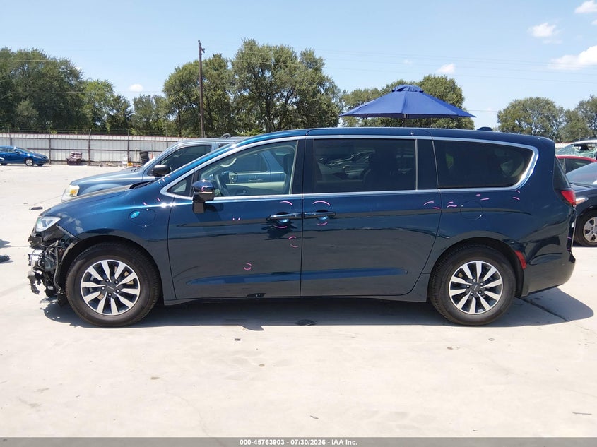 CHRYSLER PACIFICA HYBRID - zdjęcie 15