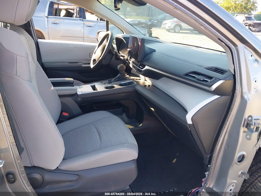 TOYOTA SIENNA - zdjęcie 5