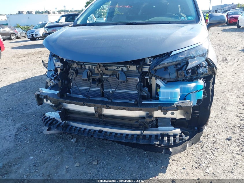 TOYOTA SIENNA - zdjęcie 6