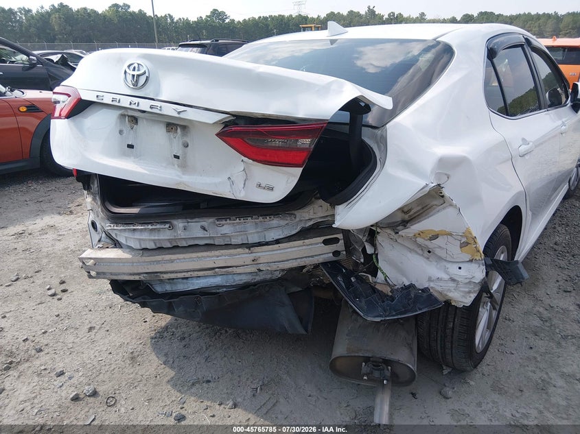 TOYOTA CAMRY - zdjęcie 6