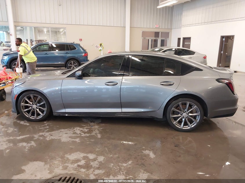 CADILLAC CT5 - zdjęcie 14