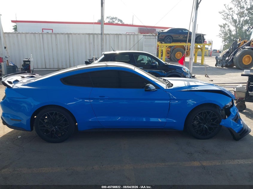 FORD MUSTANG - zdjęcie 13
