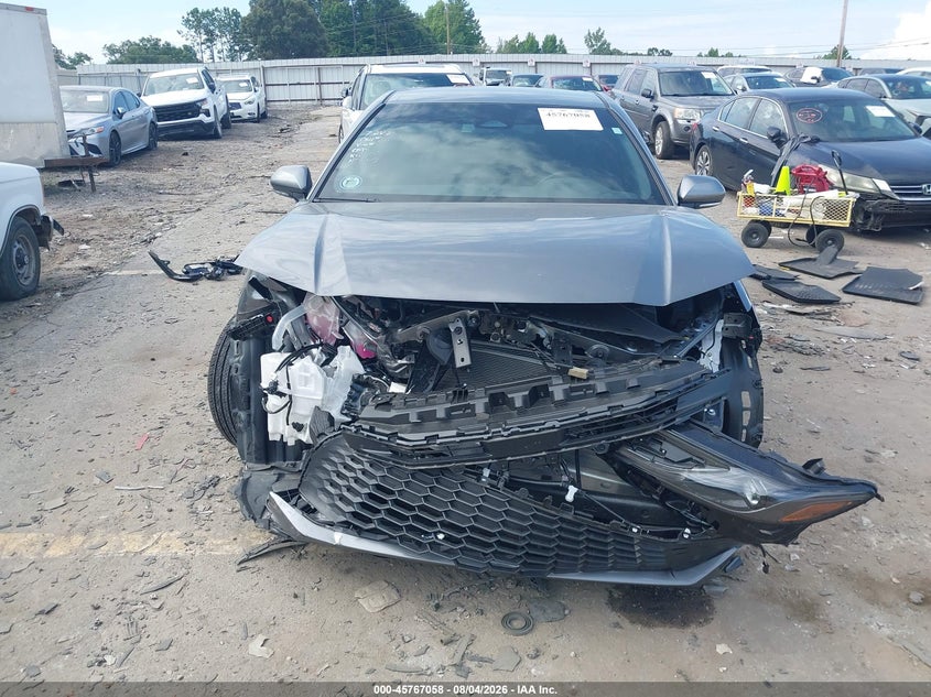 TOYOTA CAMRY - zdjęcie 12