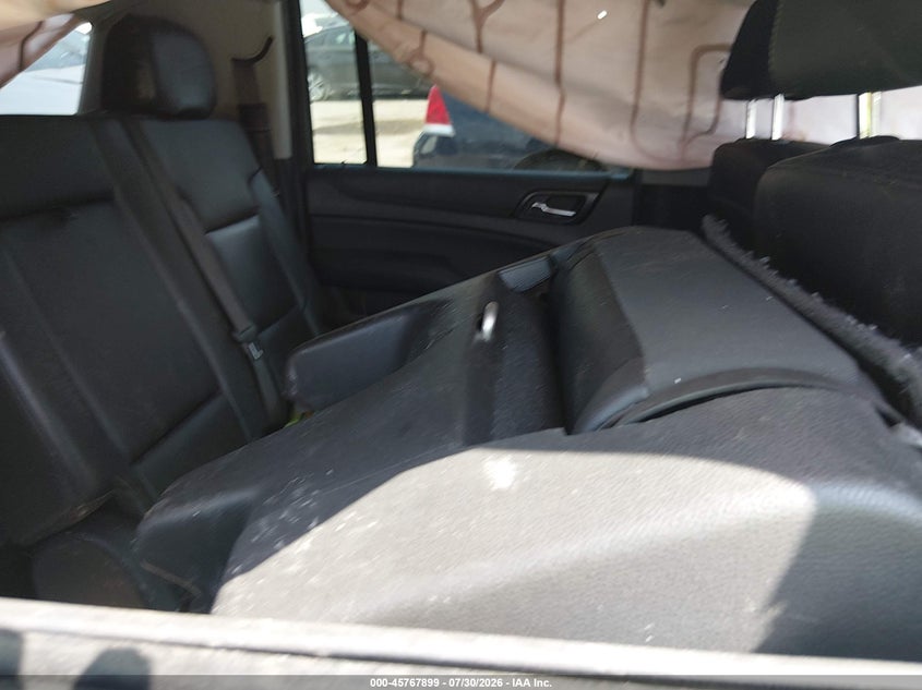 CHEVROLET SUBURBAN - zdjęcie 8