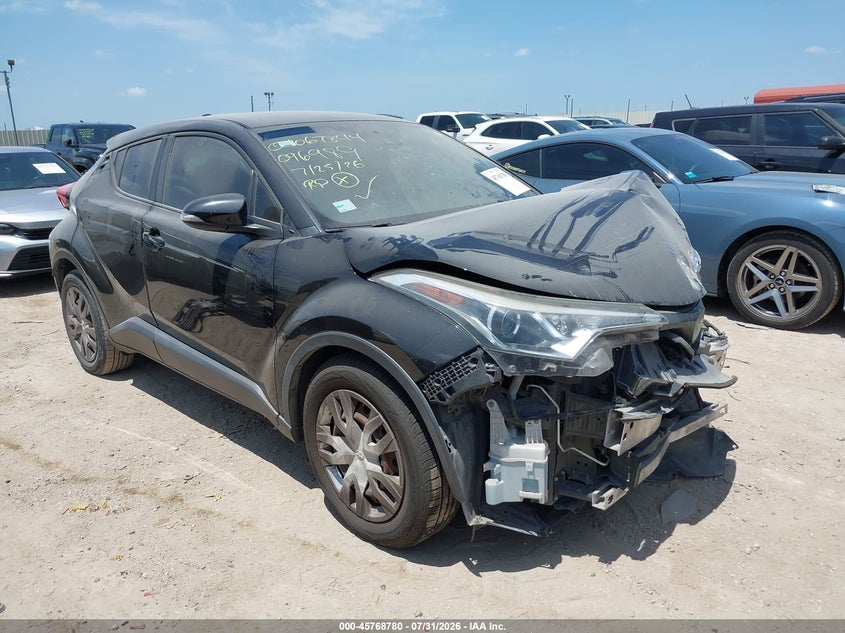 TOYOTA C-HR - zdjęcie 1