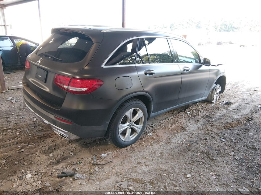 MERCEDES-BENZ GLC 300 - zdjęcie 4