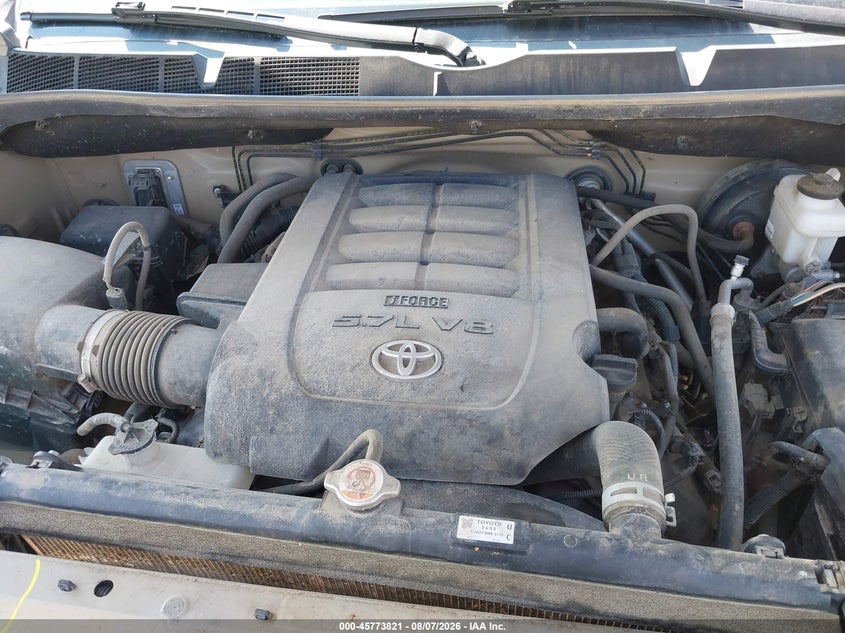 TOYOTA TUNDRA - zdjęcie 10