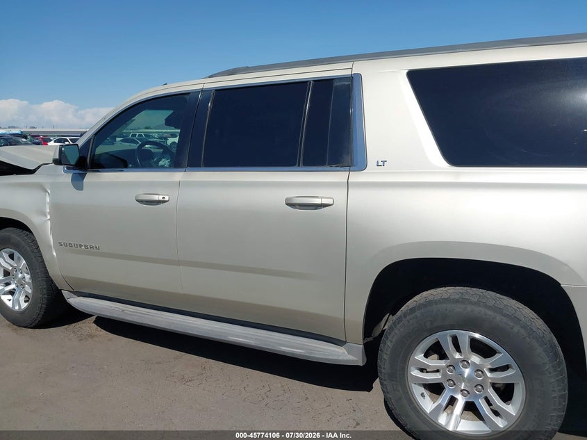 CHEVROLET SUBURBAN - zdjęcie 14