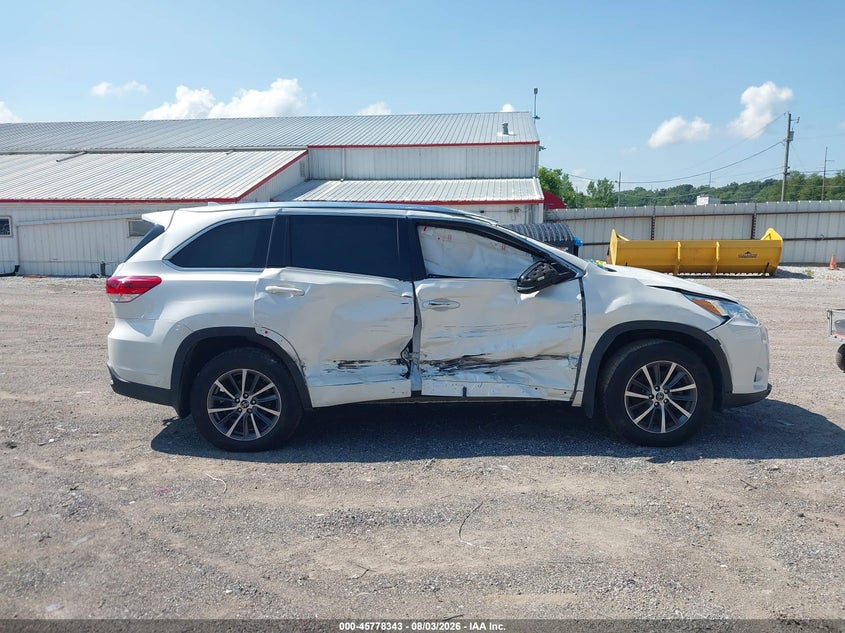 TOYOTA HIGHLANDER - zdjęcie 14